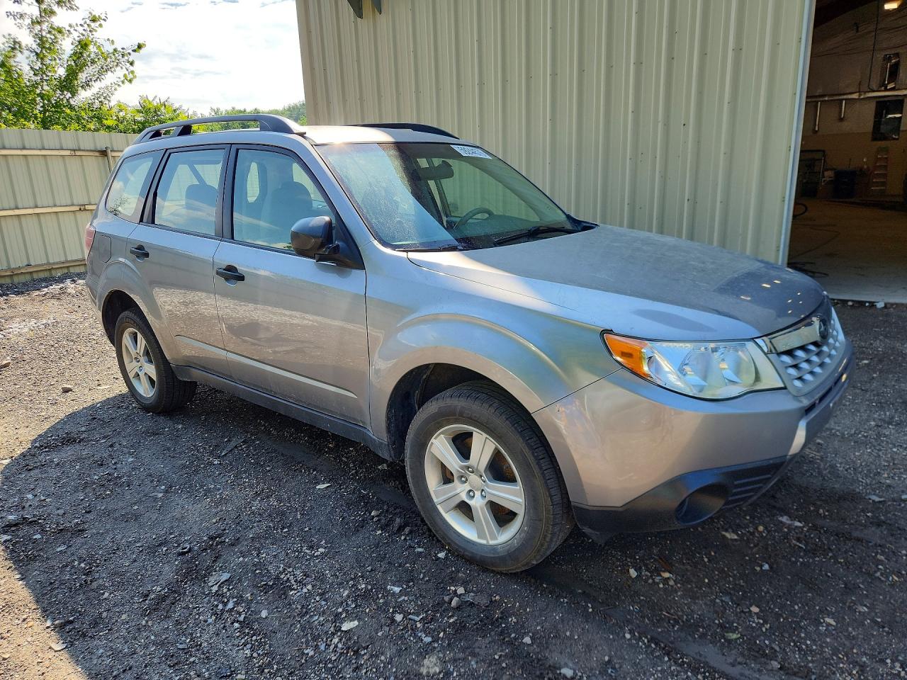 2011 Subaru Forester 2.5x Silver vin: JF2SHABCXBH763924
