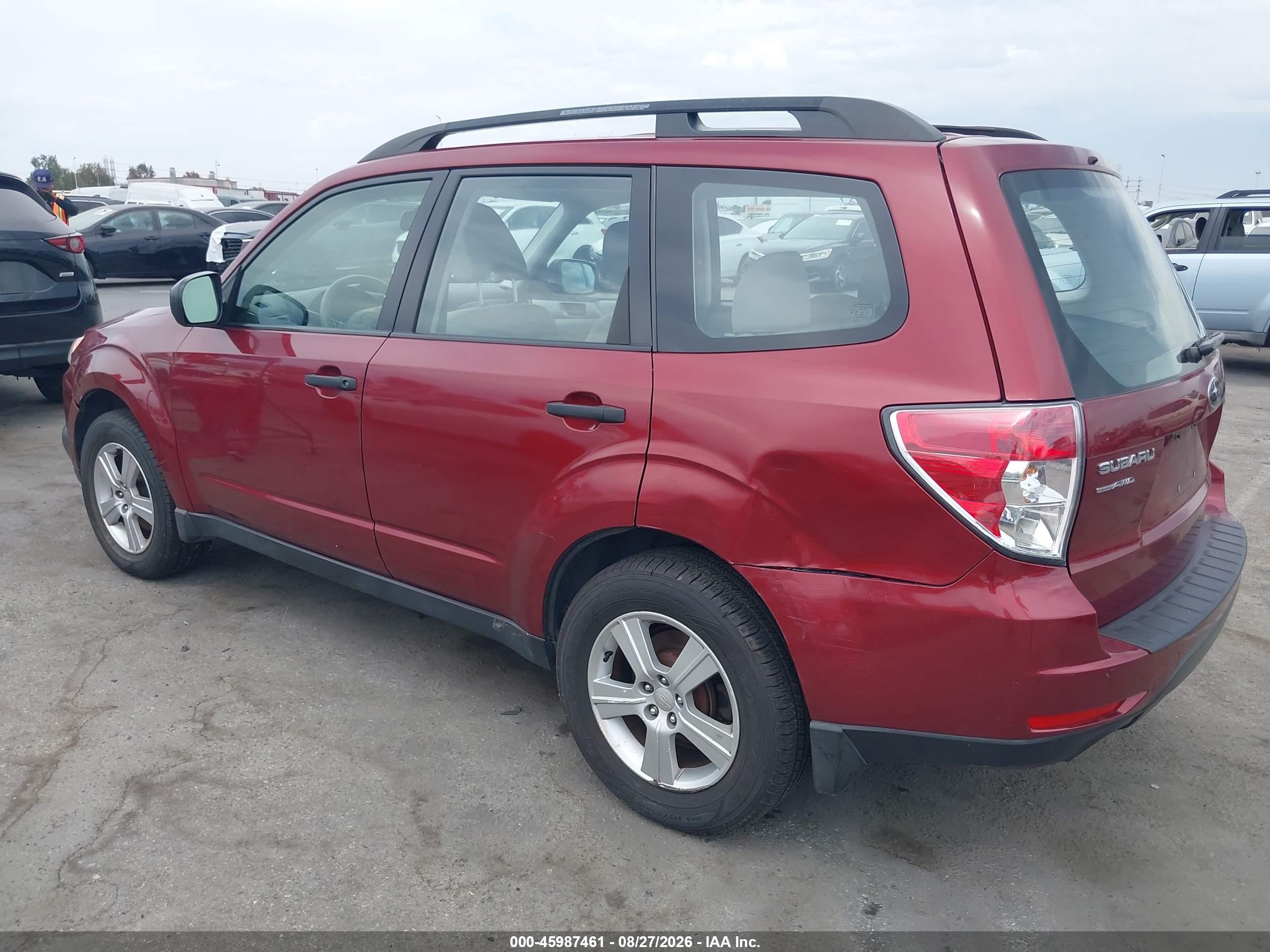 2011 Subaru Forester 2.5x Burgundy vin: JF2SHABCXBH771683