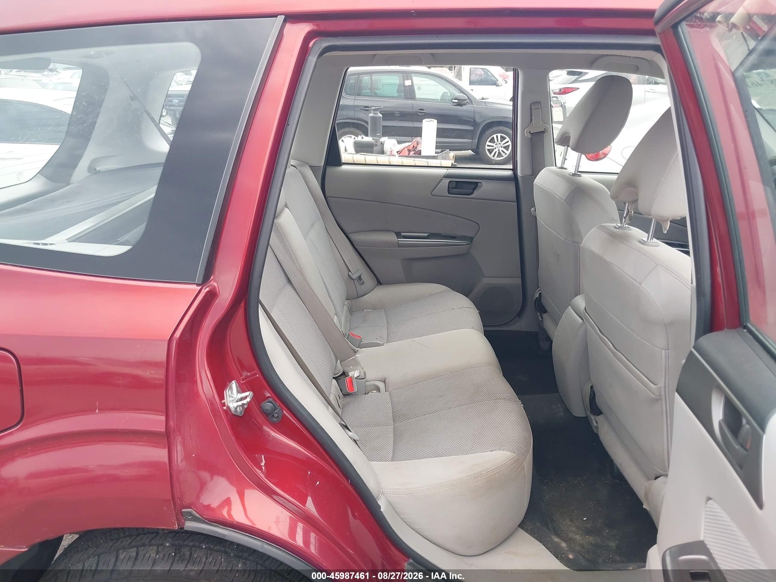 2011 Subaru Forester 2.5x Burgundy vin: JF2SHABCXBH771683