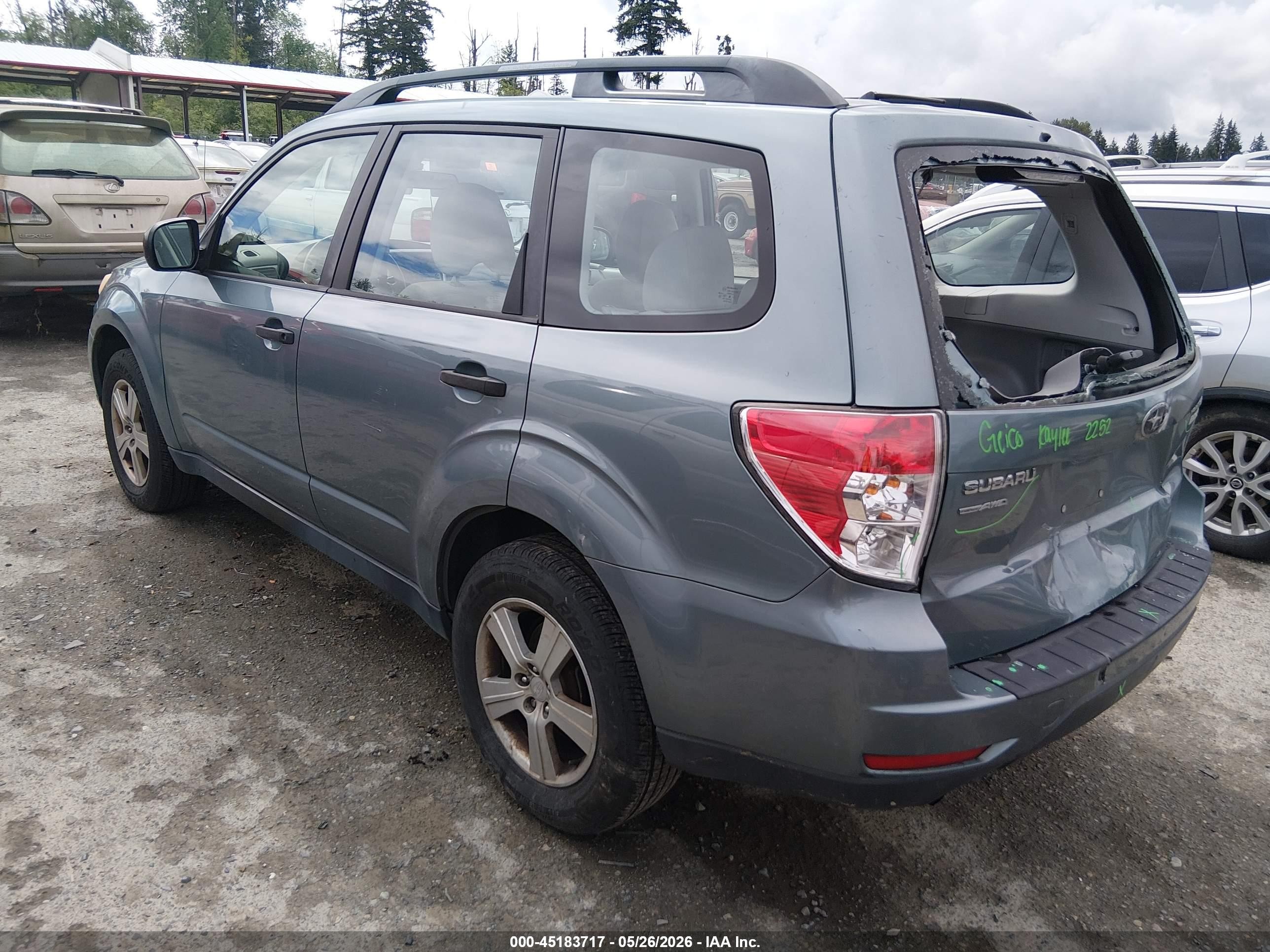 2012 Subaru Forester 2.5x Blue vin: JF2SHABCXCG443624
