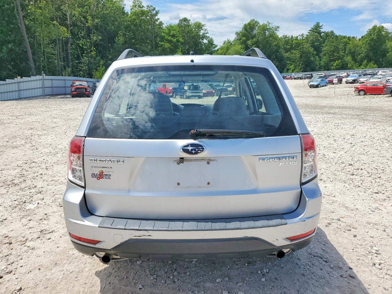 2012 Subaru Forester 2.5x Silver vin: JF2SHABCXCH463690