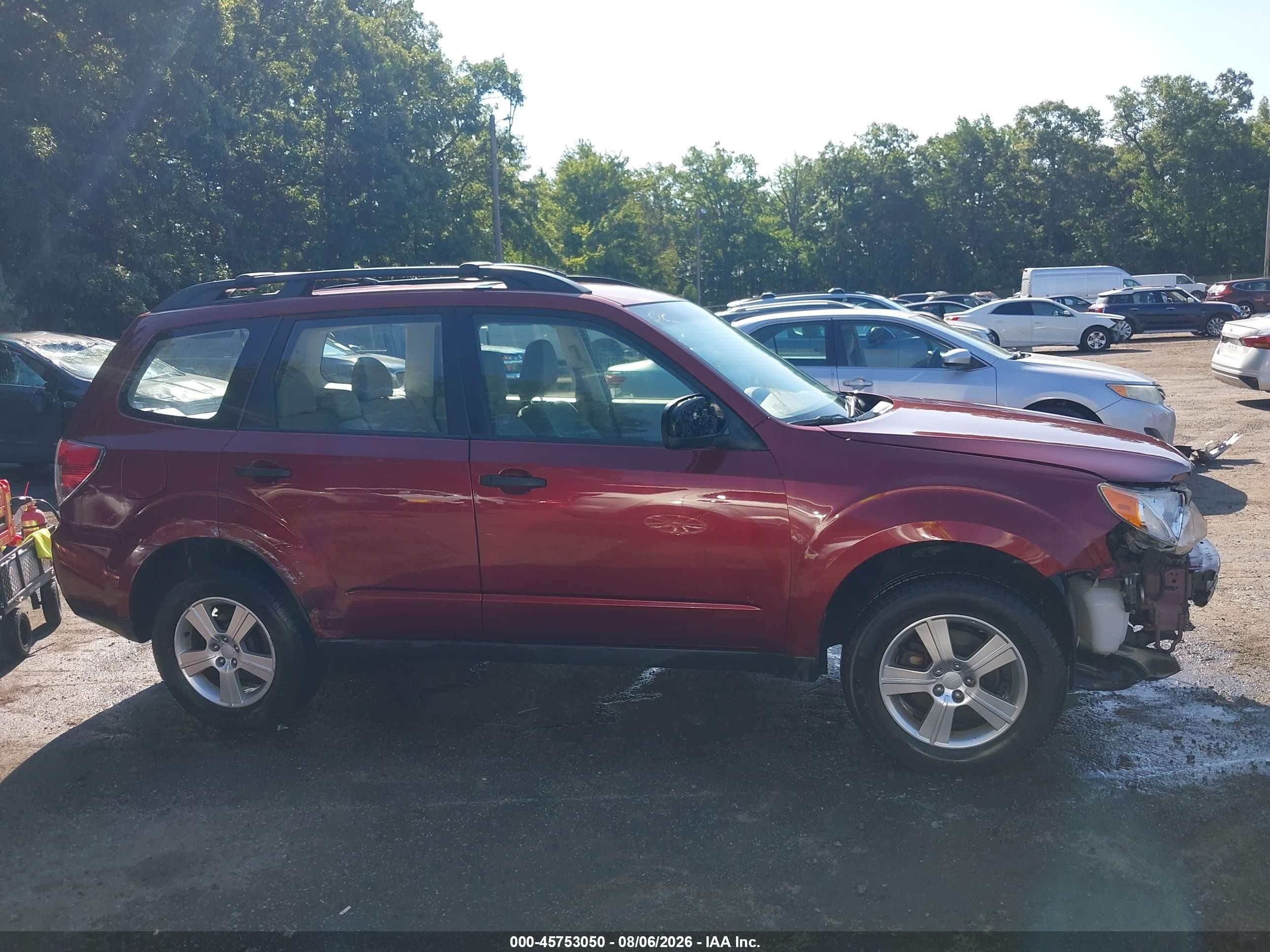 2013 Subaru Forester 2.5x White vin: JF2SHABCXDG419843