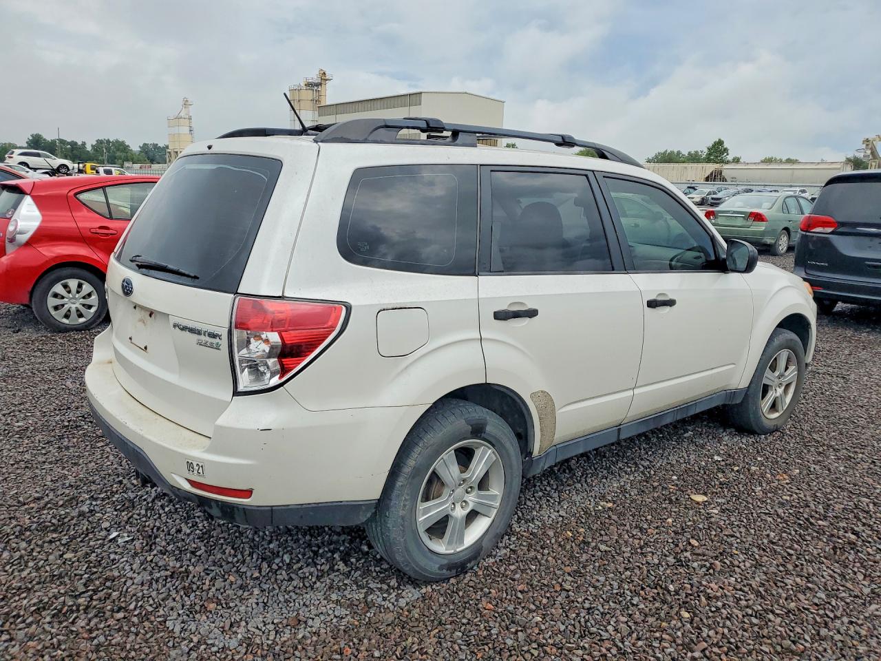 2013 Subaru Forester 2.5x Белый vin: JF2SHABCXDH406729