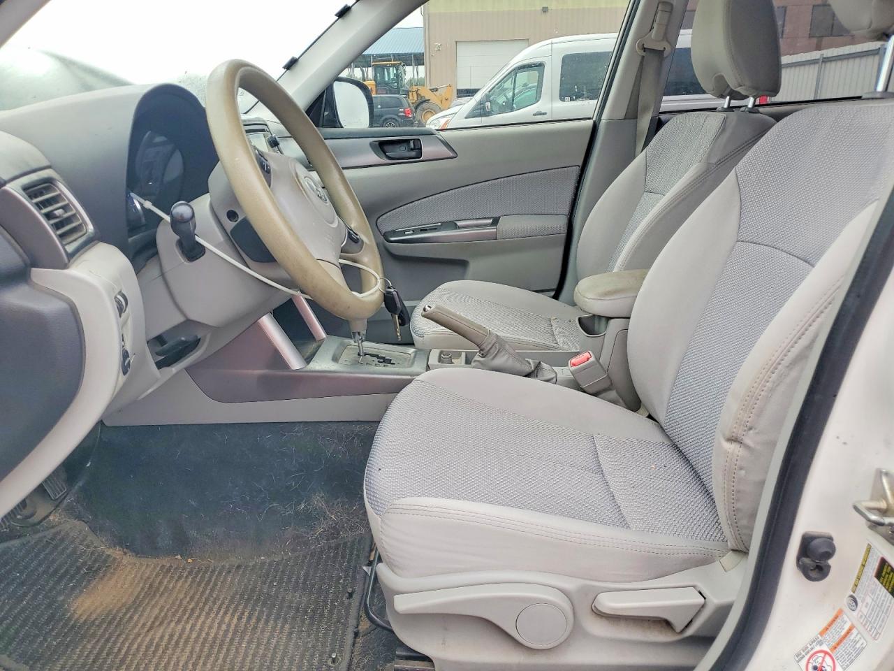 2013 Subaru Forester 2.5x Белый vin: JF2SHABCXDH406729