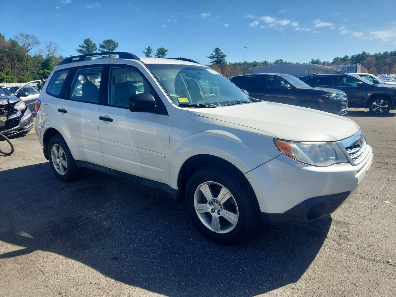 2013 Subaru Forester 2.5x Белый vin: JF2SHABCXDH425197