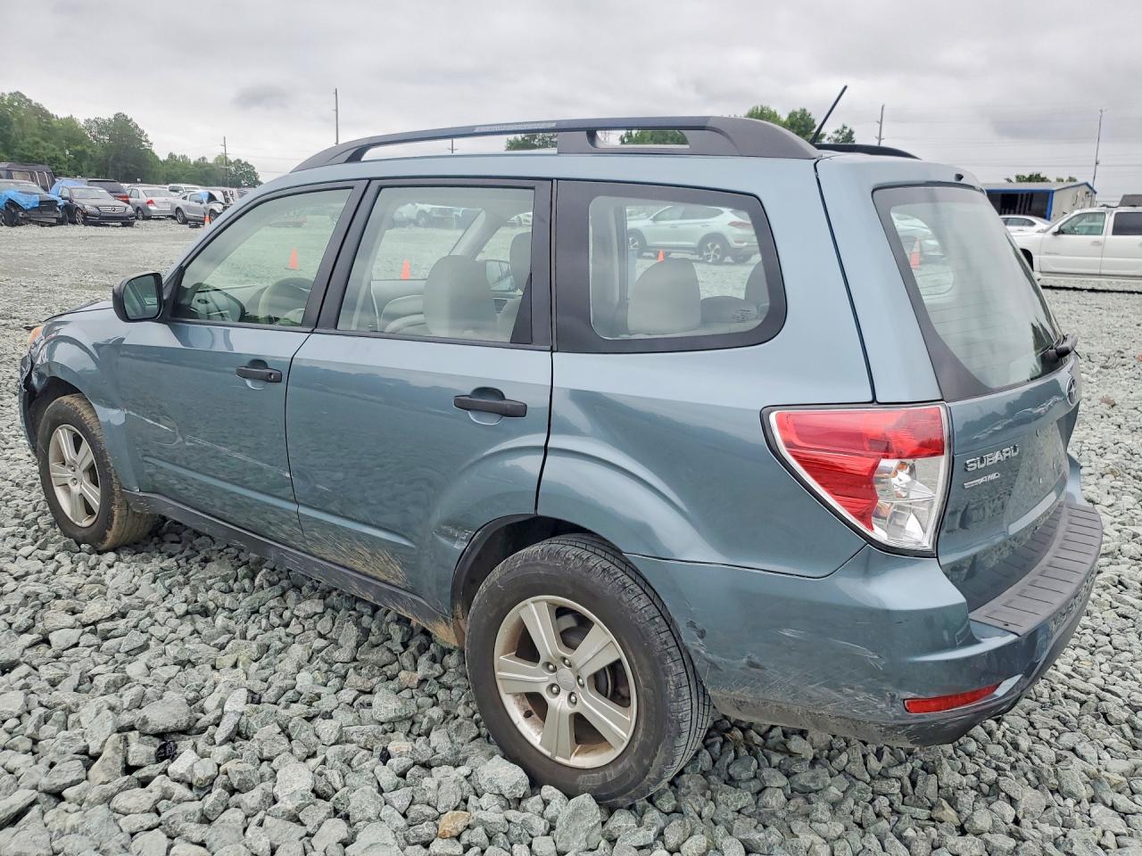 2013 Subaru Forester 2.5x Green vin: JF2SHABCXDH444431