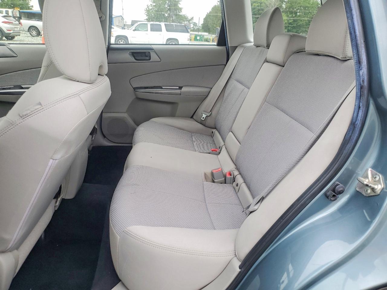 2013 Subaru Forester 2.5x Green vin: JF2SHABCXDH444431