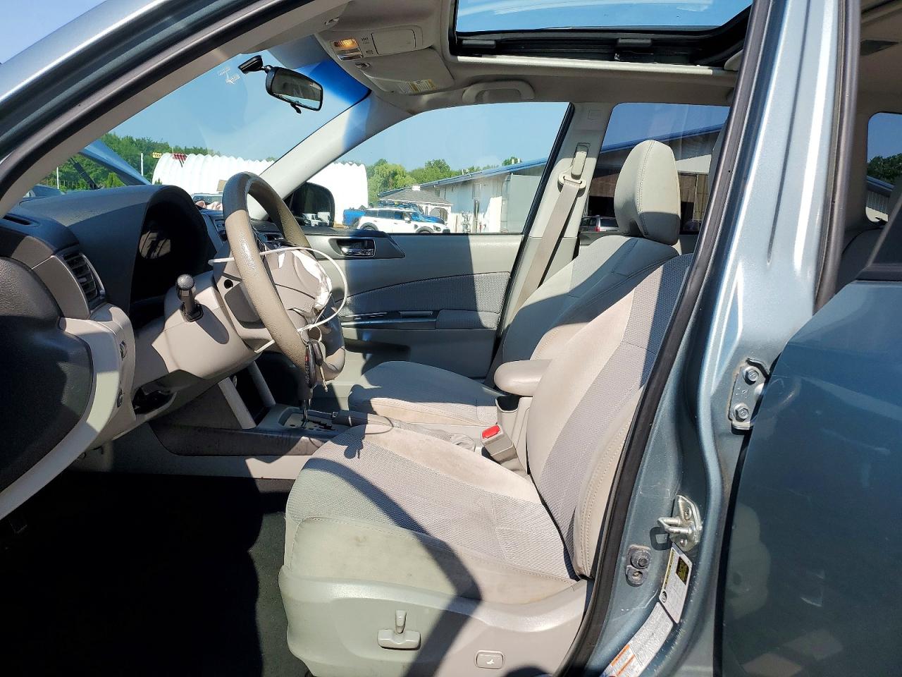 2012 Subaru Forester 2.5x Premium Green vin: JF2SHACC0CH424959