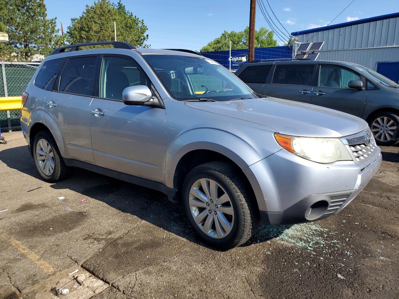 2012 Subaru Forester 2.5x Premium Silver vin: JF2SHACC0CH465043