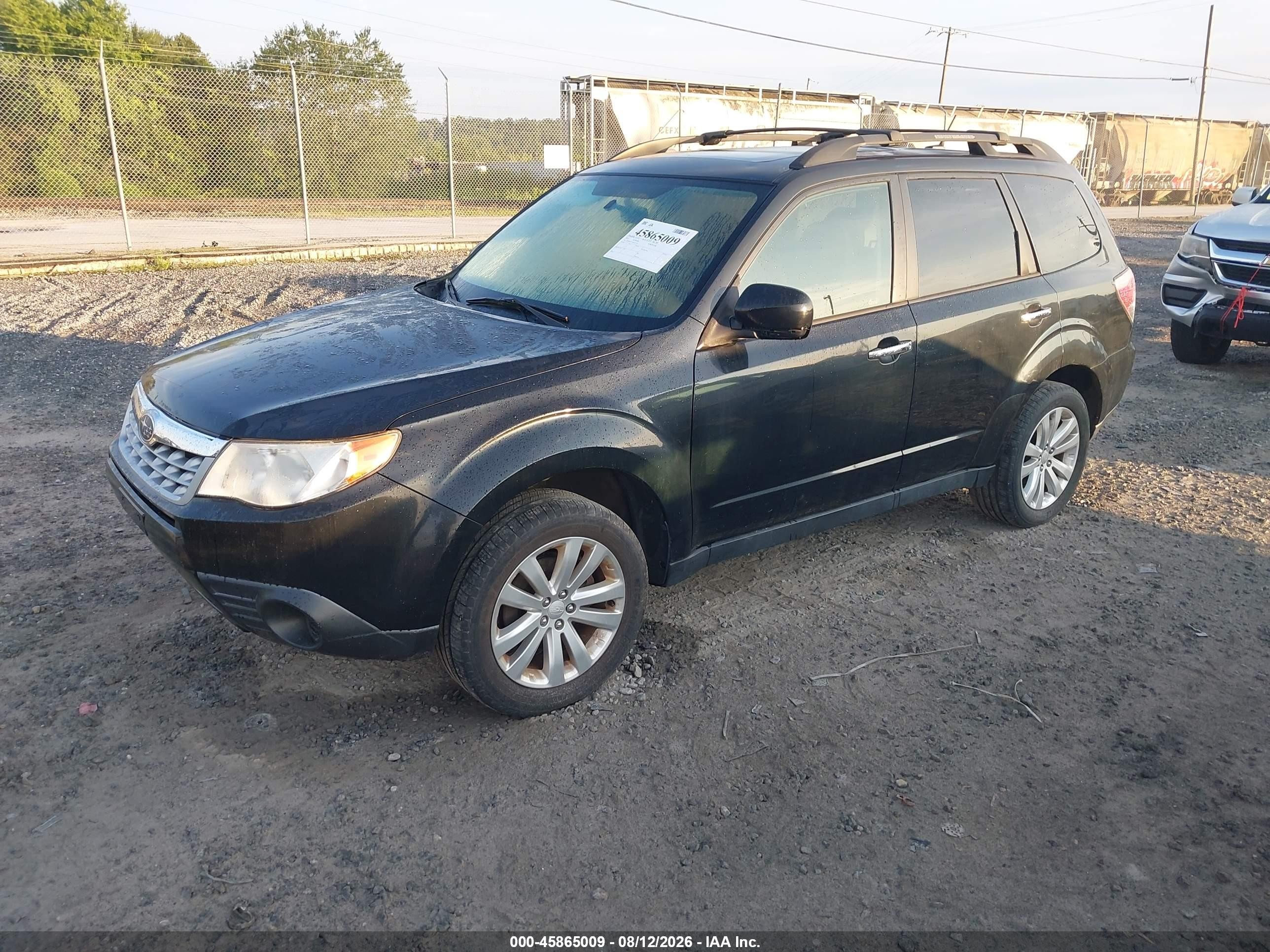 2013 Subaru Forester 2.5x Premium Black vin: JF2SHACC5DH423176