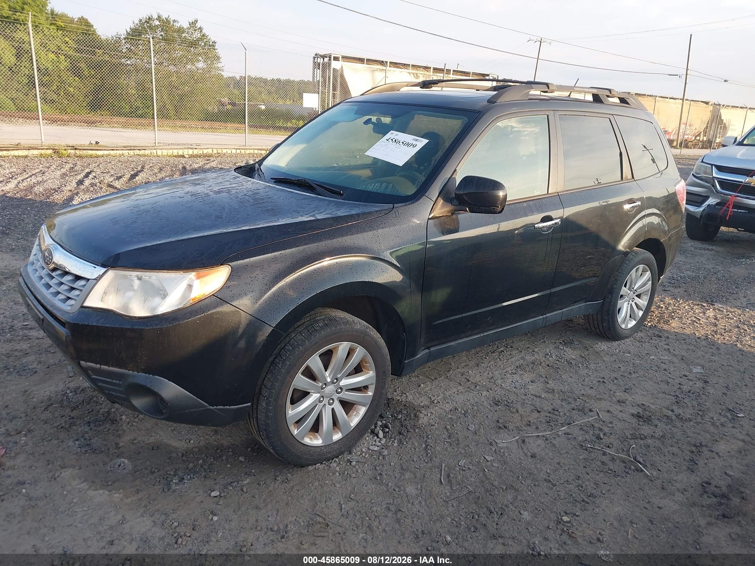 2013 Subaru Forester 2.5x Premium Black vin: JF2SHACC5DH423176