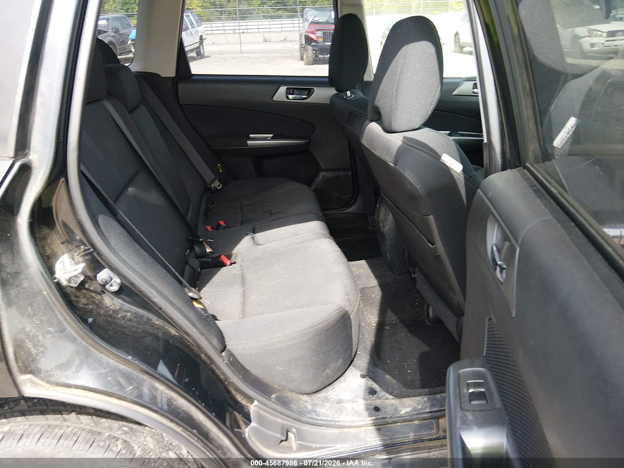 2013 Subaru Forester 2.5x Premium Black vin: JF2SHACC5DH438177