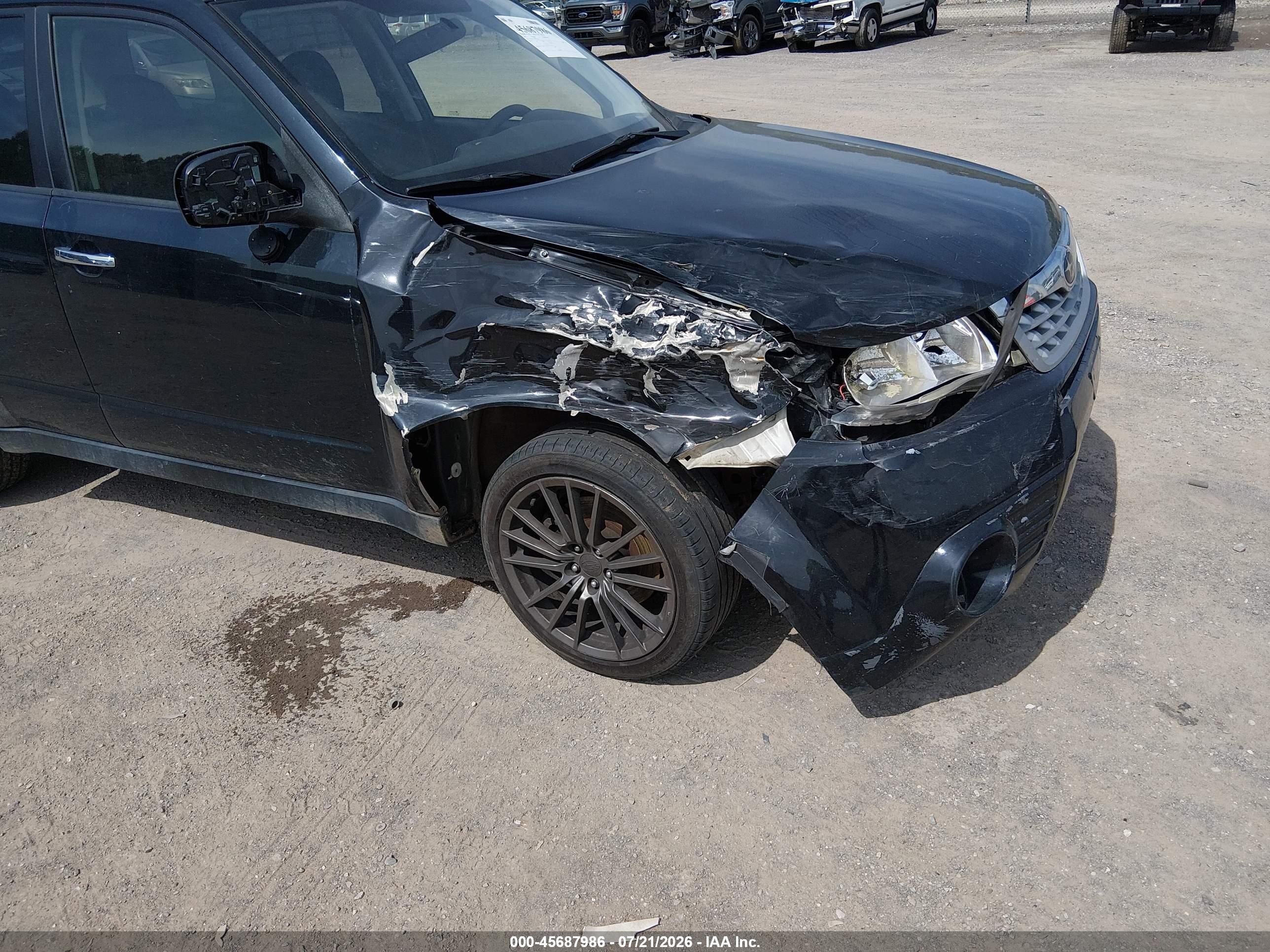 2013 Subaru Forester 2.5x Premium Black vin: JF2SHACC5DH438177