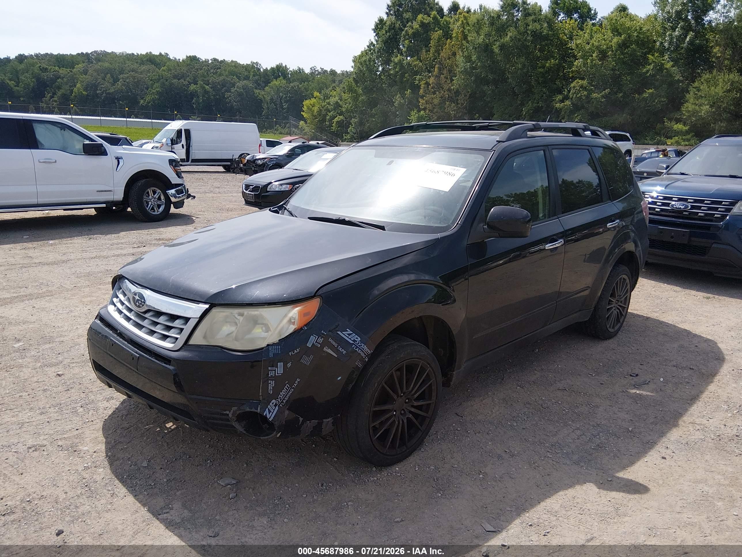2013 Subaru Forester 2.5x Premium Black vin: JF2SHACC5DH438177