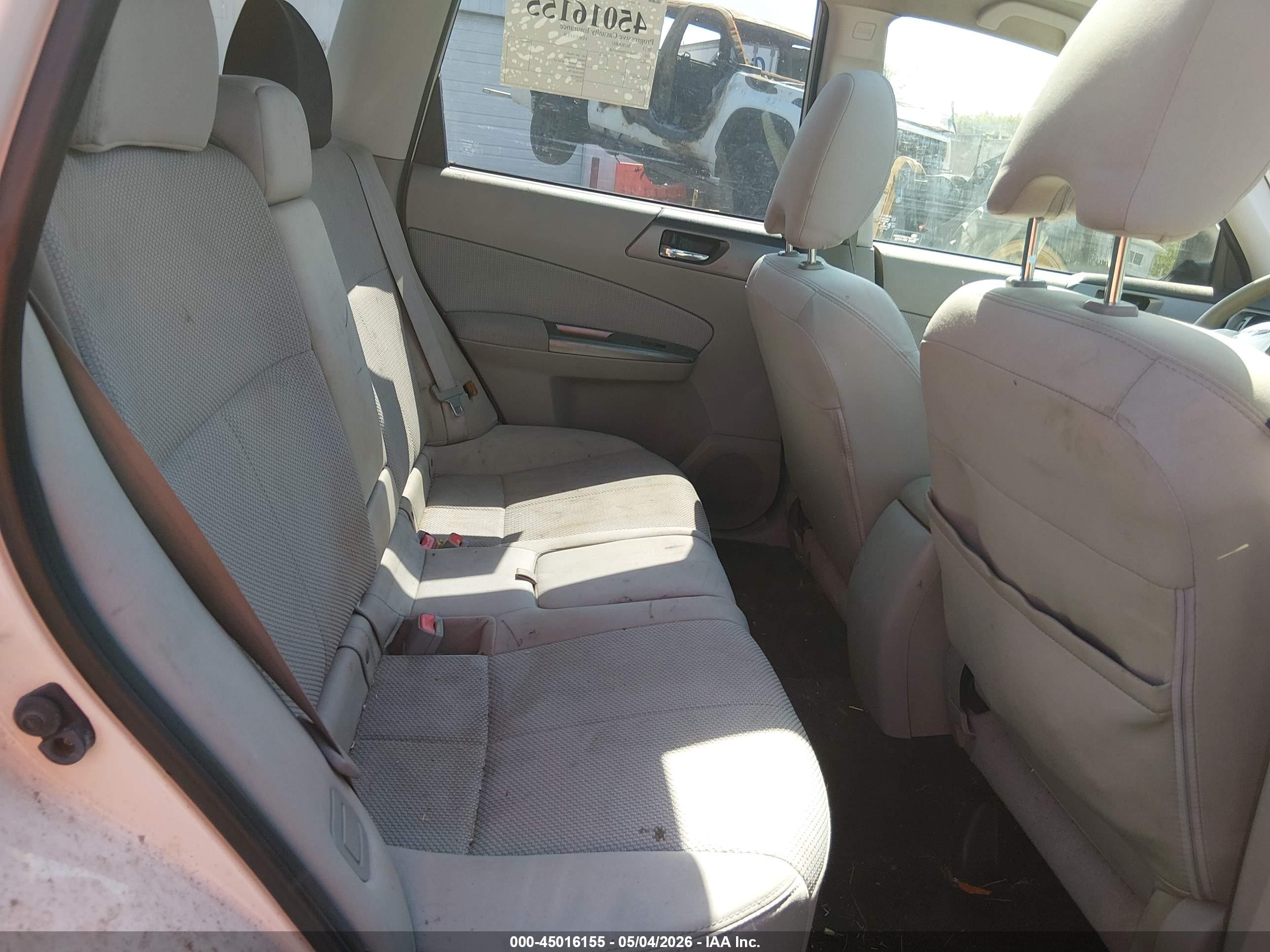 2013 Subaru Forester 2.5x Premium White vin: JF2SHACC5DH442228