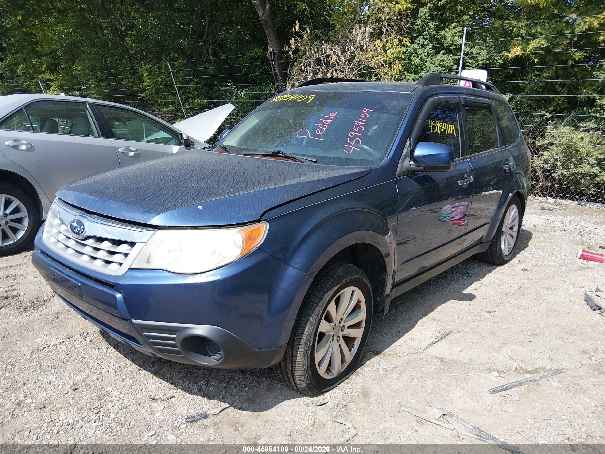 2011 Subaru Forester 2.5x Premium Blue vin: JF2SHADC0BH727527