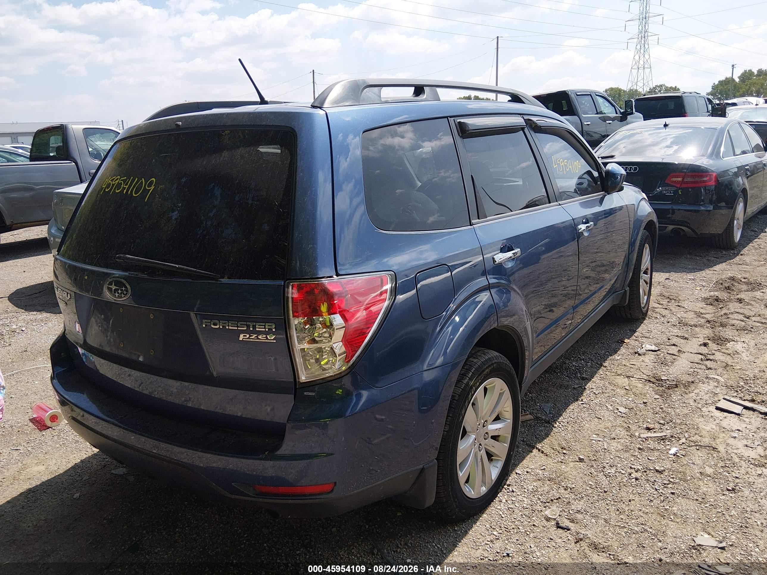 2011 Subaru Forester 2.5x Premium Blue vin: JF2SHADC0BH727527