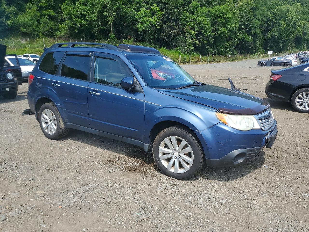 2011 Subaru Forester 2.5x Premium Blue vin: JF2SHADC0BH731142