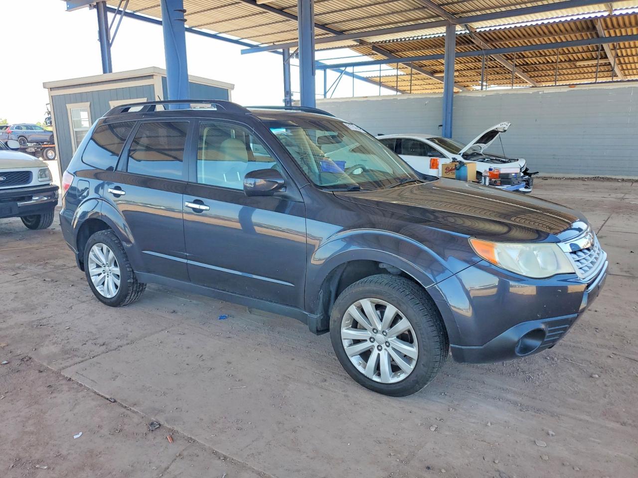 2011 Subaru Forester 2.5x Premium Charcoal vin: JF2SHADC0BH732792