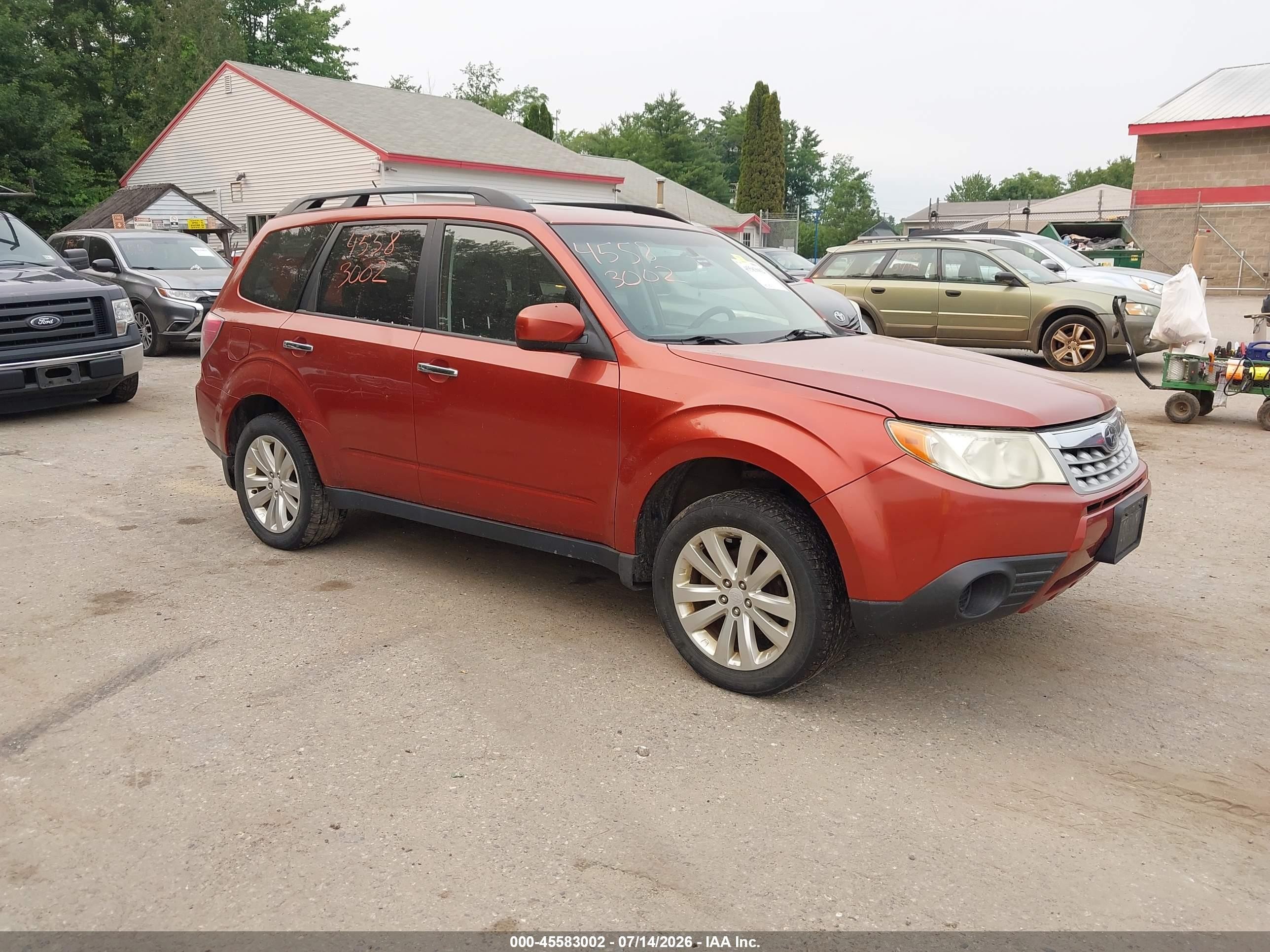 2011 Subaru Forester 2.5x Premium Orange vin: JF2SHADC0BH750550