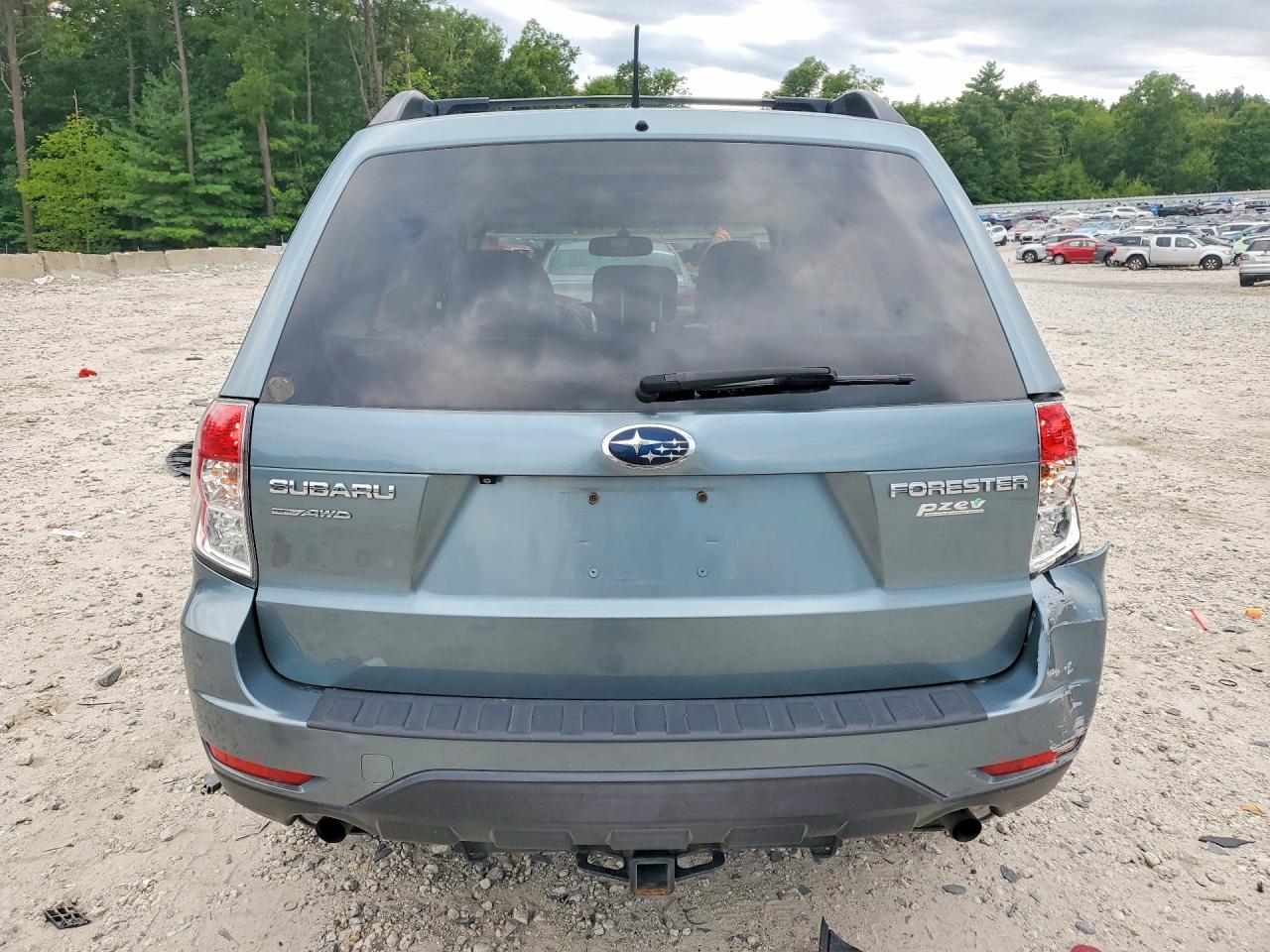 2011 Subaru Forester 2.5x Premium Green vin: JF2SHADC0BH774251