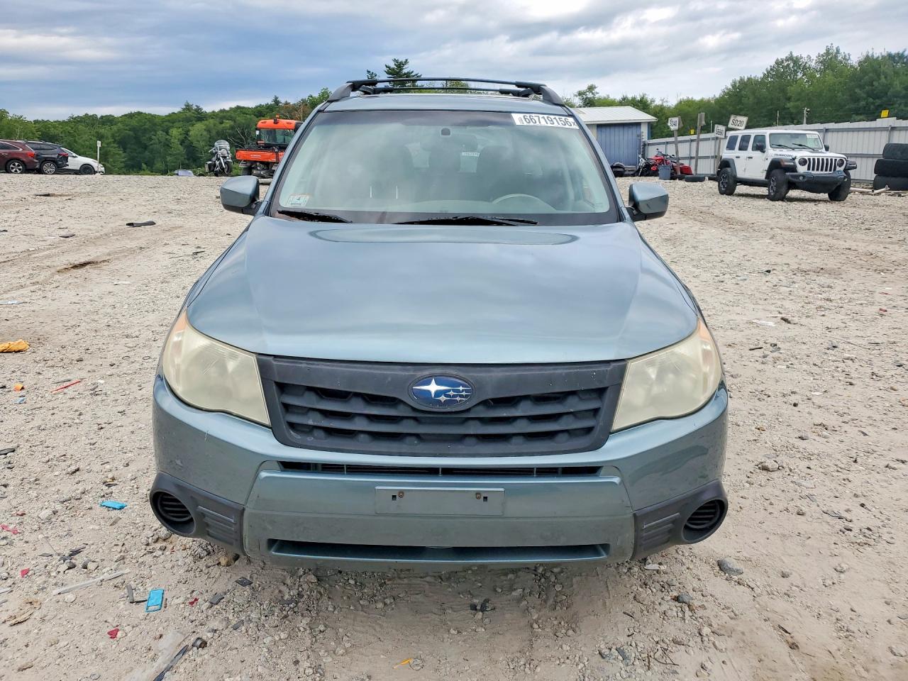 2011 Subaru Forester 2.5x Premium Green vin: JF2SHADC0BH774251