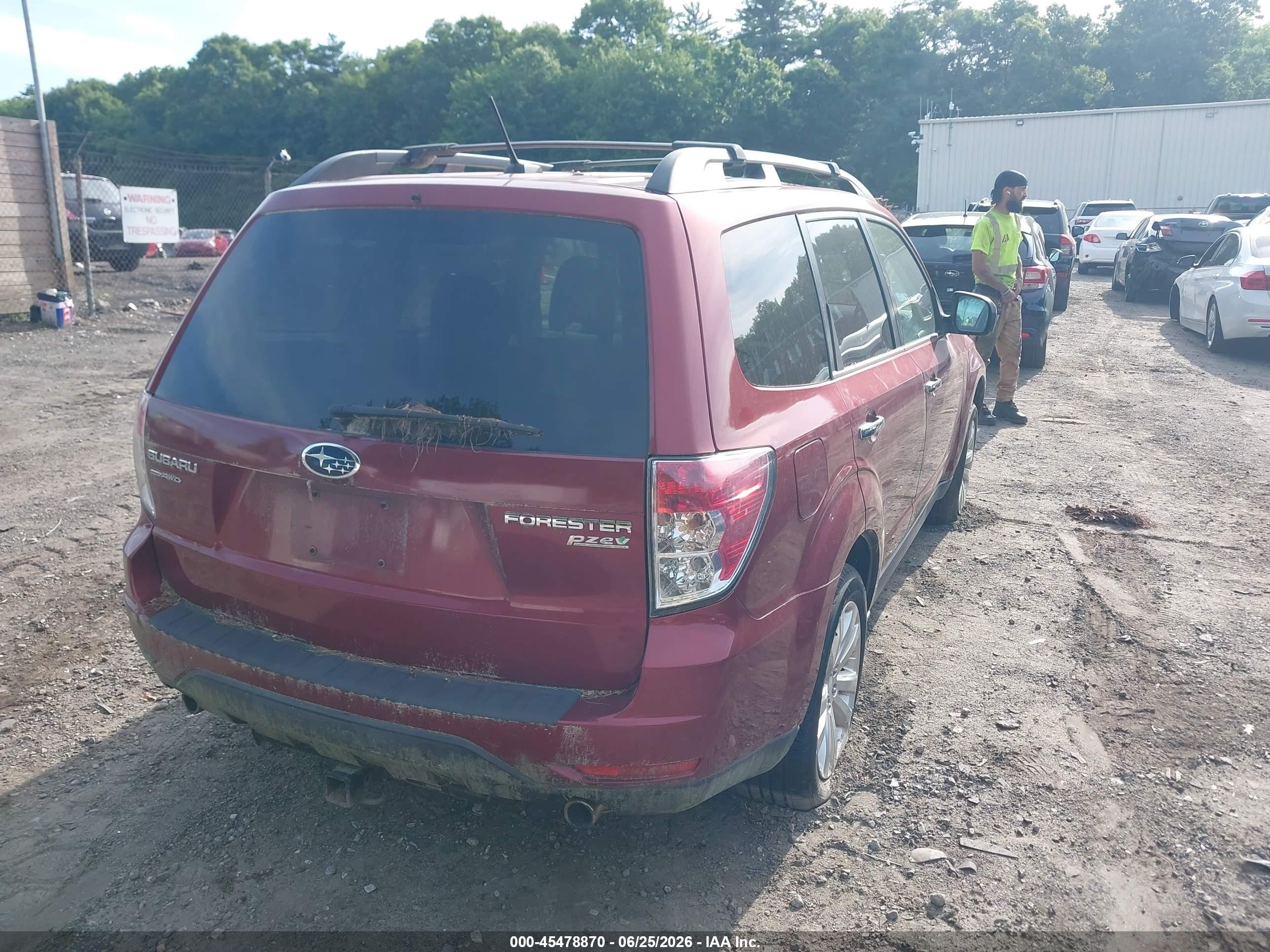 2012 Subaru Forester 2.5x Premium Maroon vin: JF2SHADC0CG401444