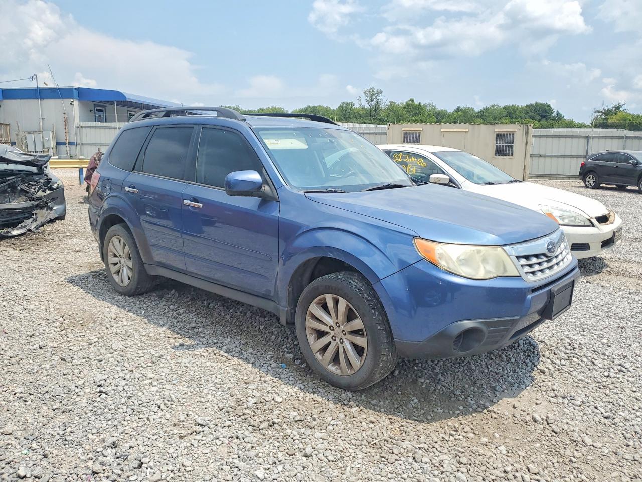 2012 Subaru Forester 2.5x Premium Blue vin: JF2SHADC0CH409120