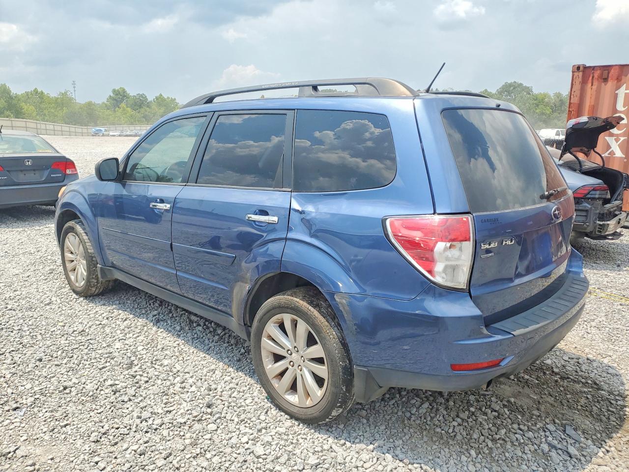 2012 Subaru Forester 2.5x Premium Blue vin: JF2SHADC0CH409120
