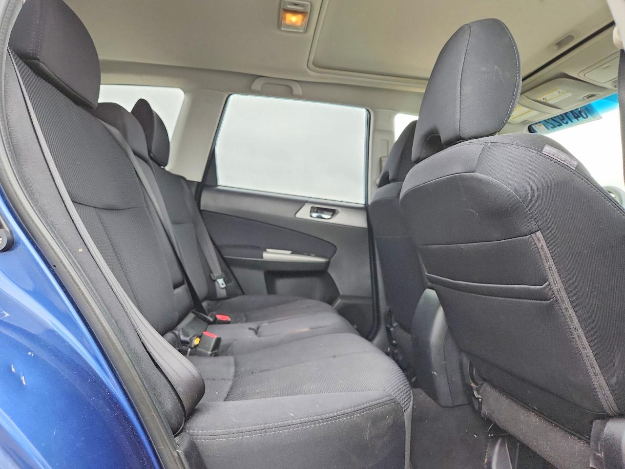 2012 Subaru Forester 2.5x Premium Blue vin: JF2SHADC0CH417752