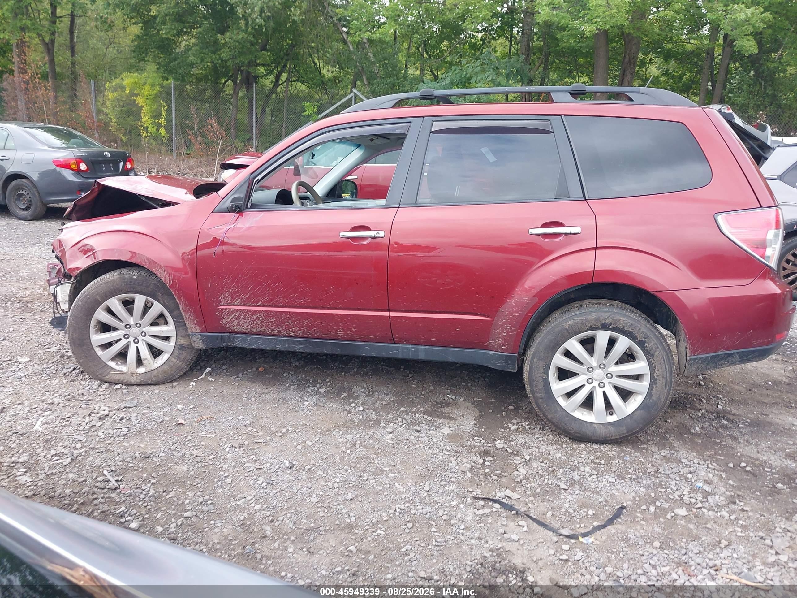 2012 Subaru Forester 2.5x Premium Maroon vin: JF2SHADC0CH434650