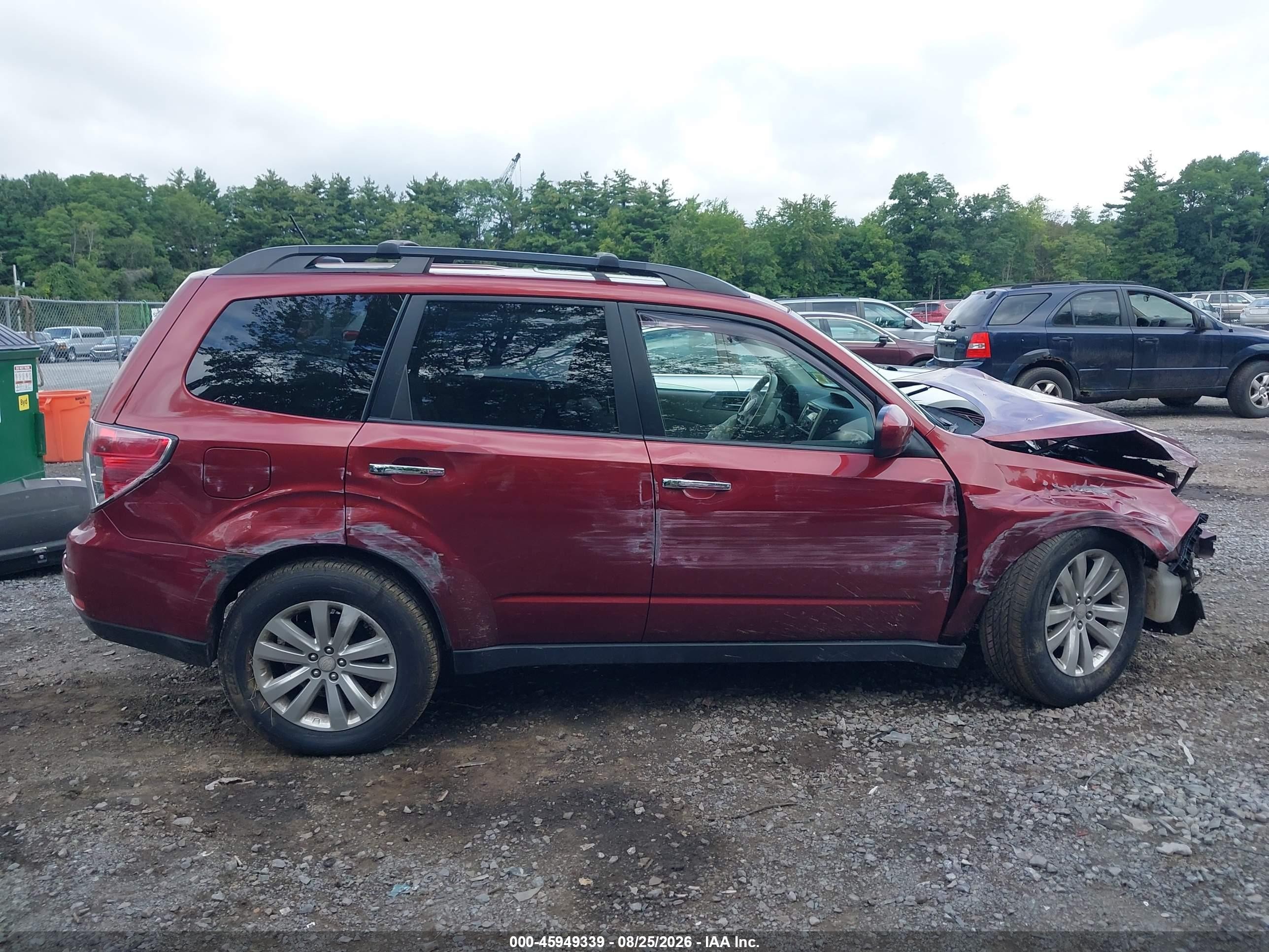 2012 Subaru Forester 2.5x Premium Maroon vin: JF2SHADC0CH434650
