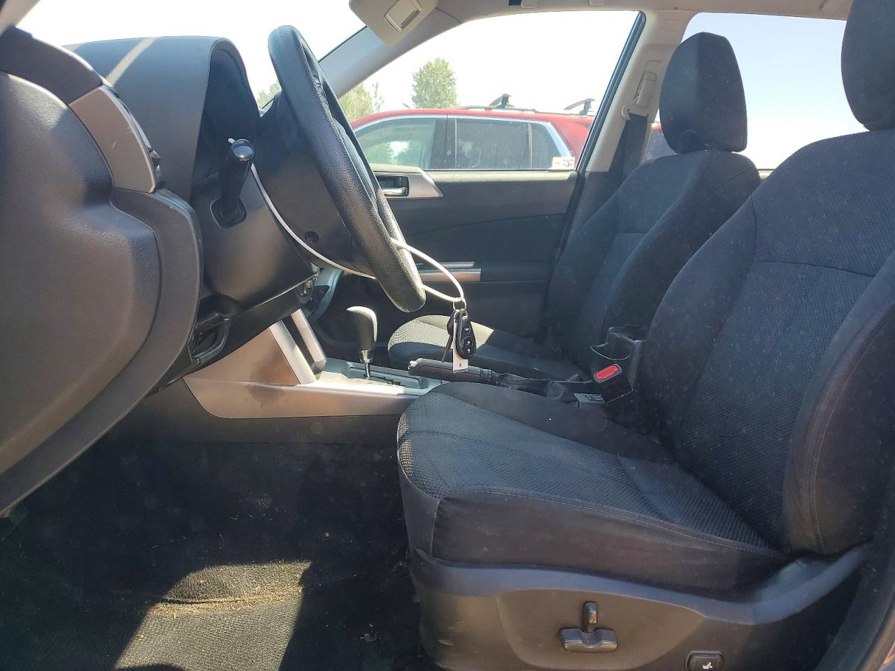 2012 Subaru Forester 2.5x Premium Blue vin: JF2SHADC0CH448595