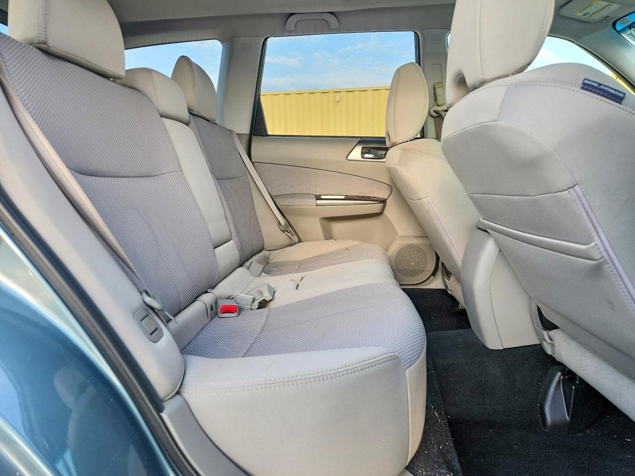 2012 Subaru Forester 2.5x Premium Blue vin: JF2SHADC0CH456180