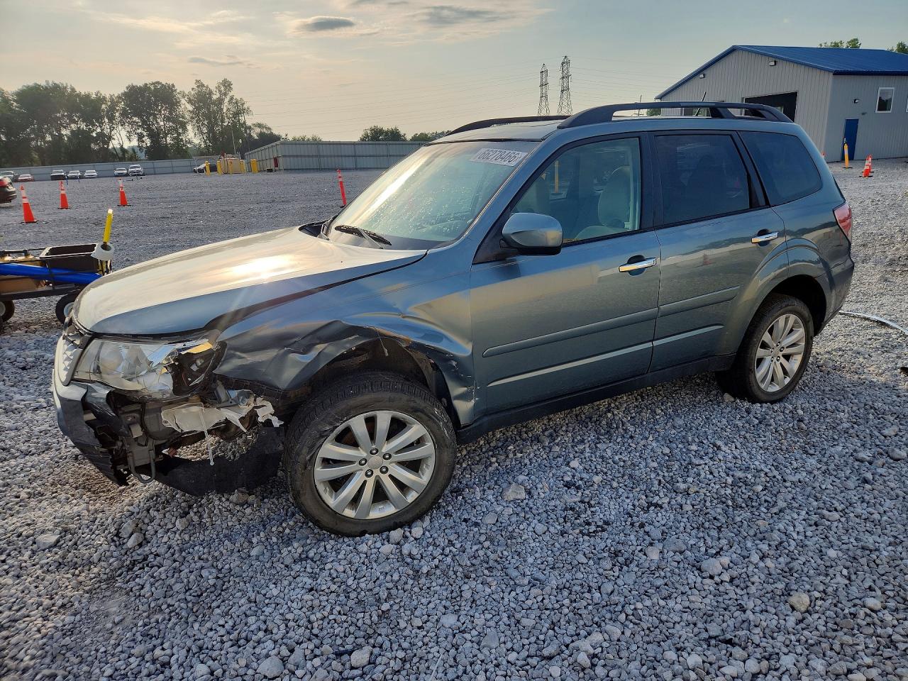 2012 Subaru Forester 2.5x Premium Blue vin: JF2SHADC0CH456180
