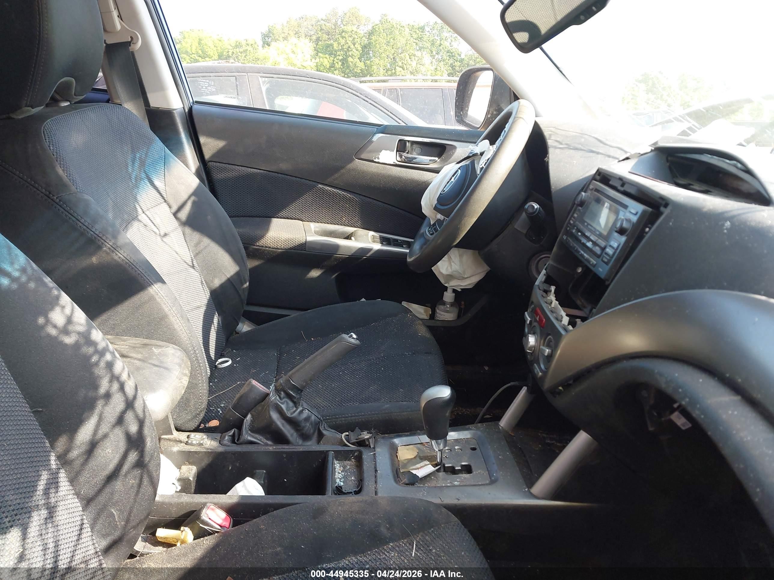 2012 Subaru Forester 2.5x Premium Blue vin: JF2SHADC0CH464358
