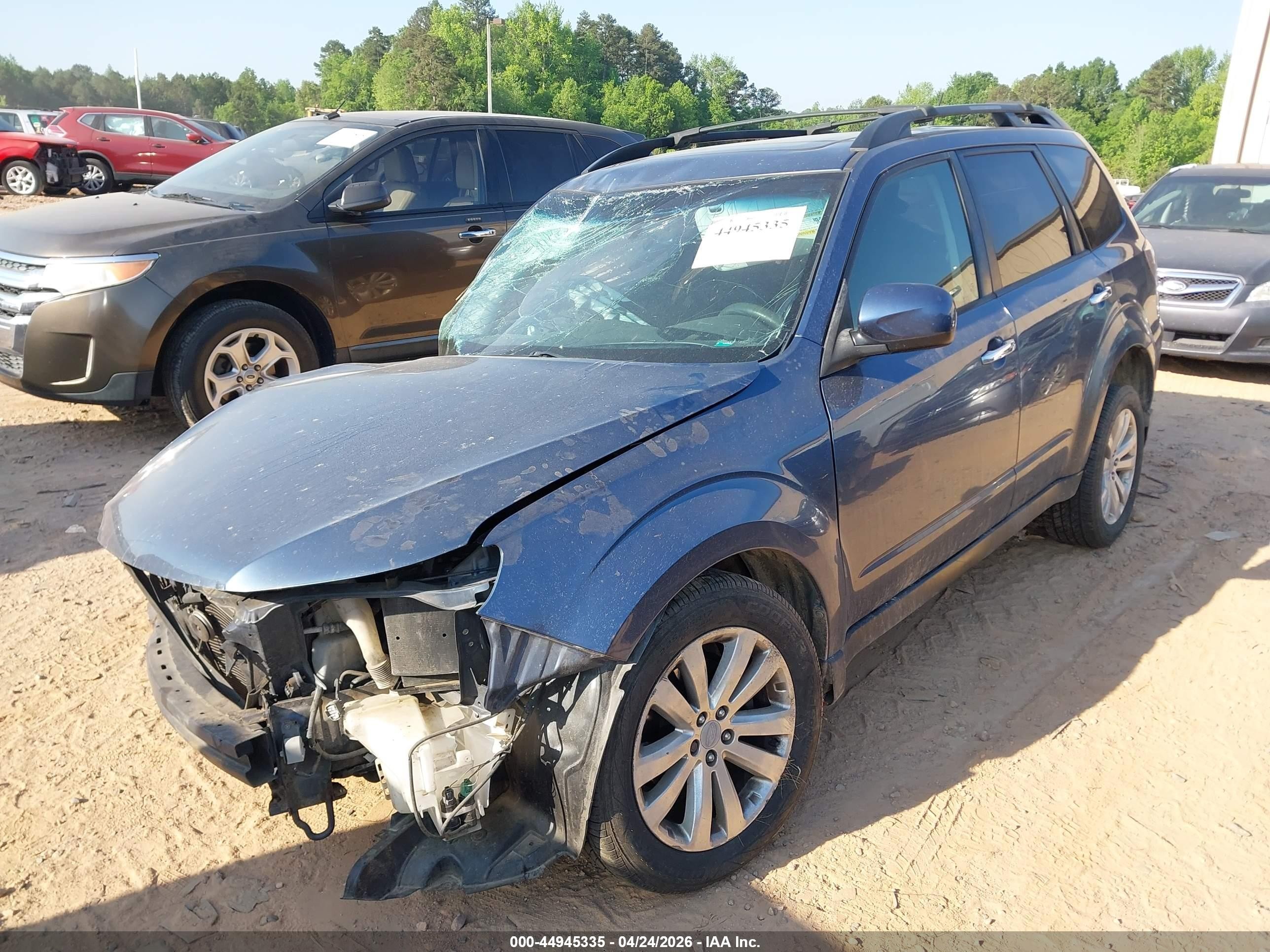 2012 Subaru Forester 2.5x Premium Blue vin: JF2SHADC0CH464358