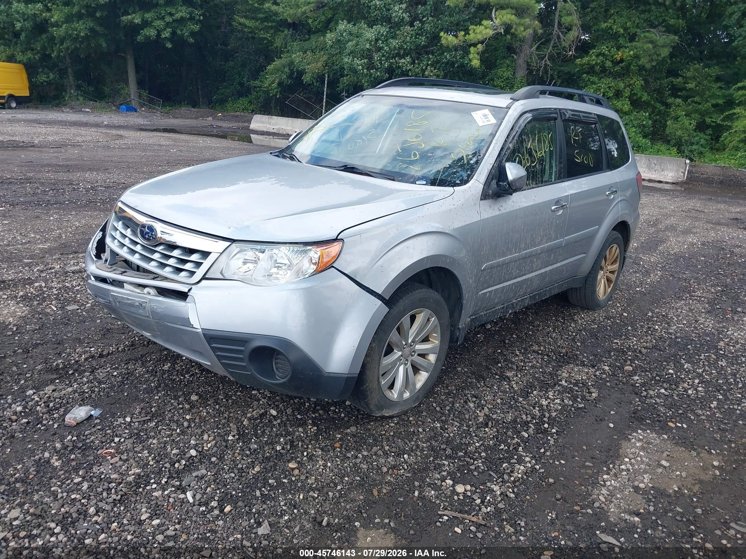 2013 Subaru Forester 2.5x Premium Silver vin: JF2SHADC0DG418813