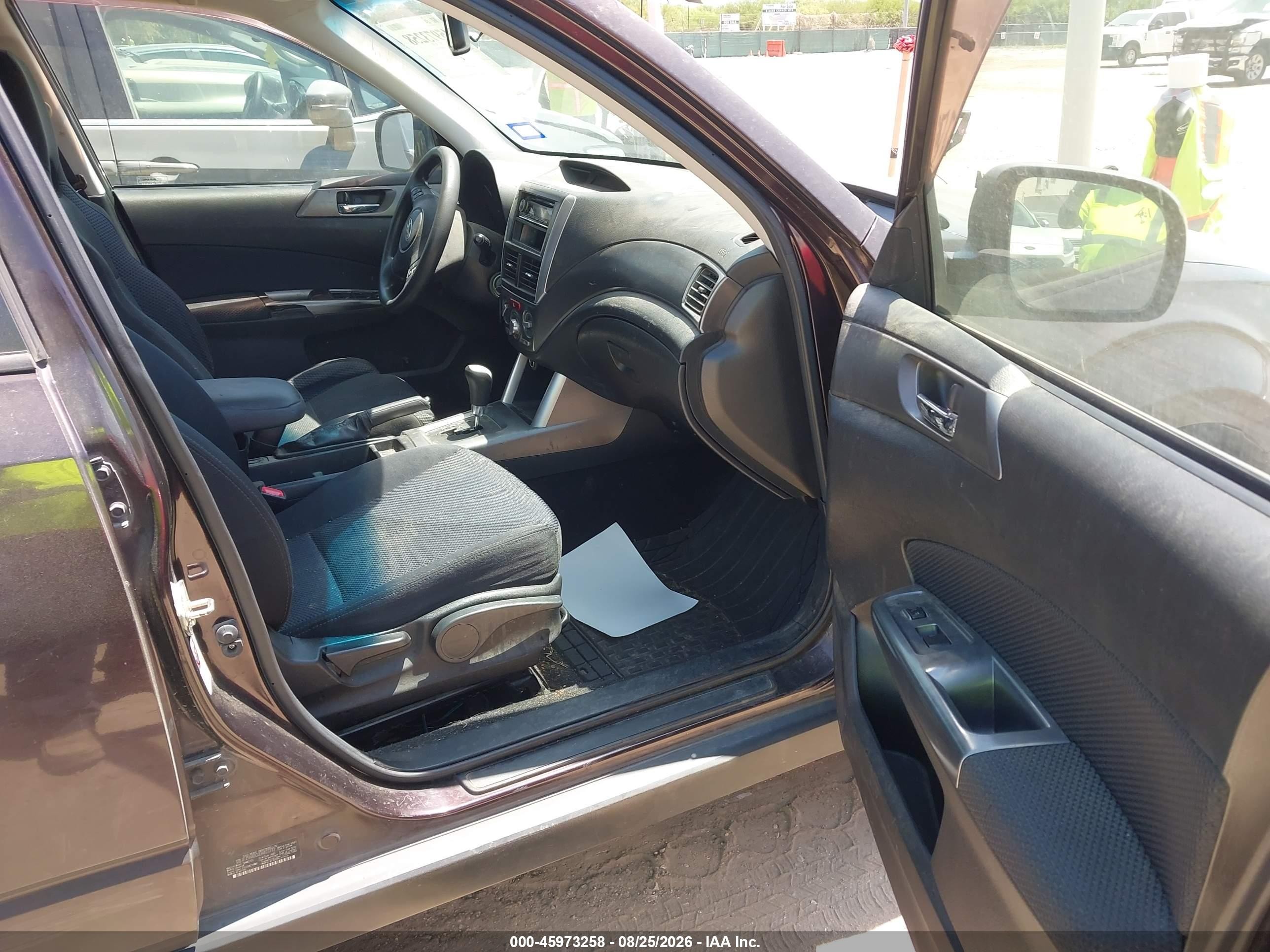2013 Subaru Forester 2.5x Premium Purple vin: JF2SHADC0DH403772