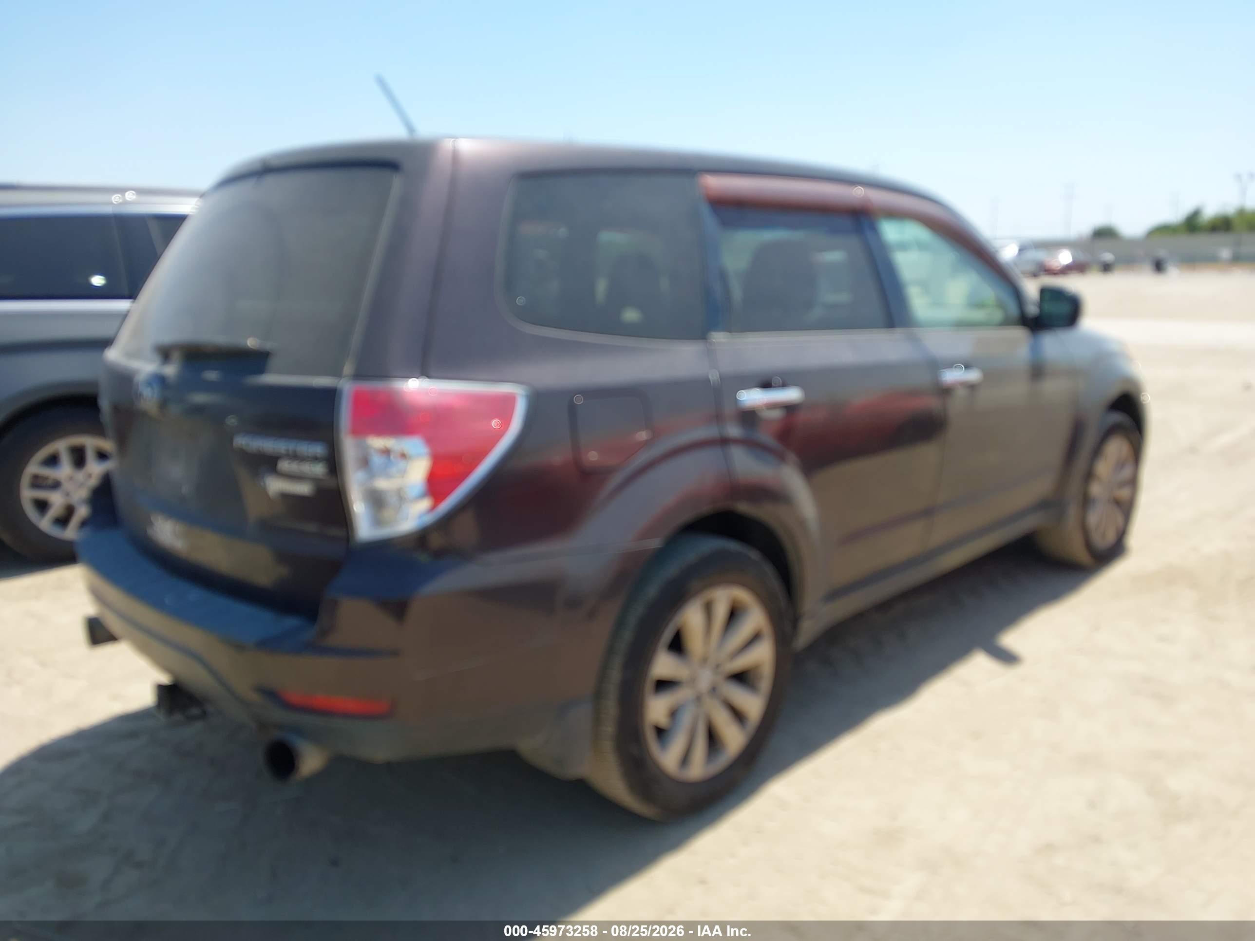 2013 Subaru Forester 2.5x Premium Purple vin: JF2SHADC0DH403772