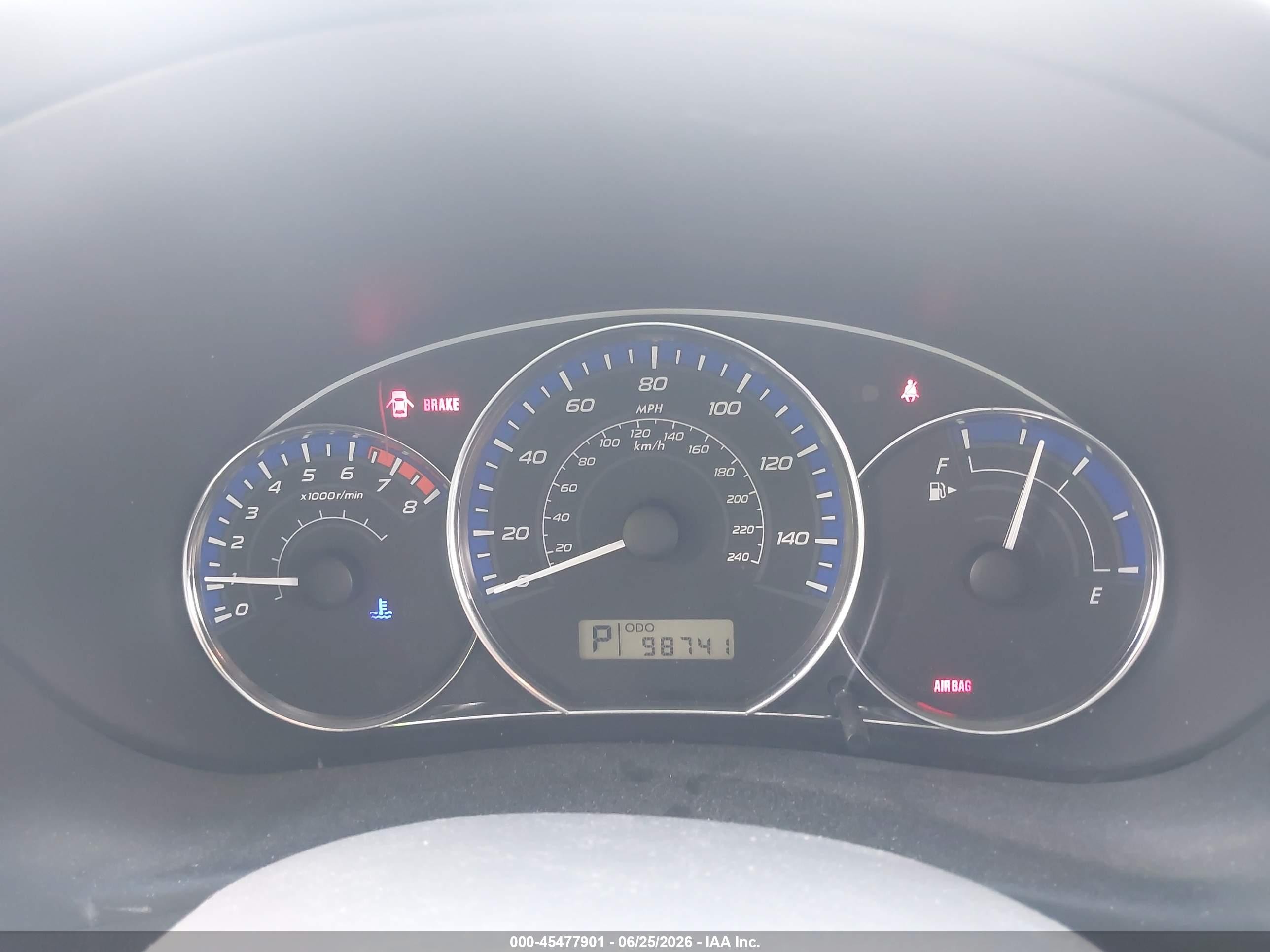 2013 Subaru Forester 2.5x Premium Белый vin: JF2SHADC0DH428008