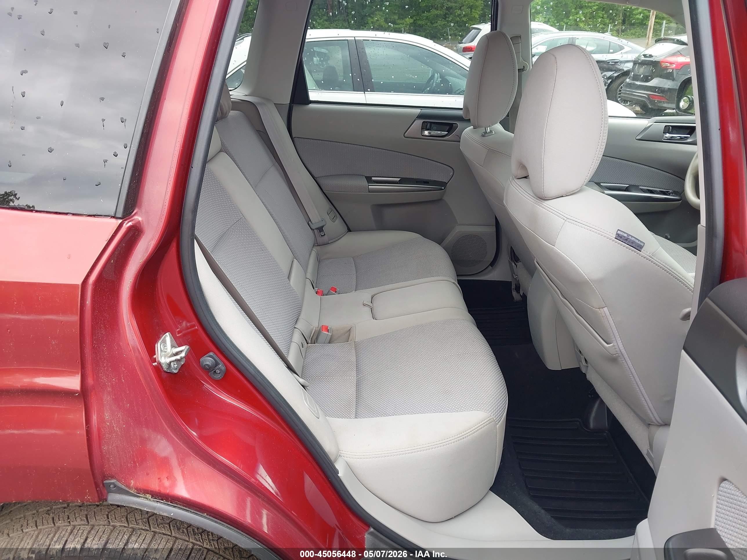 2013 Subaru Forester 2.5x Premium Burgundy vin: JF2SHADC0DH431796