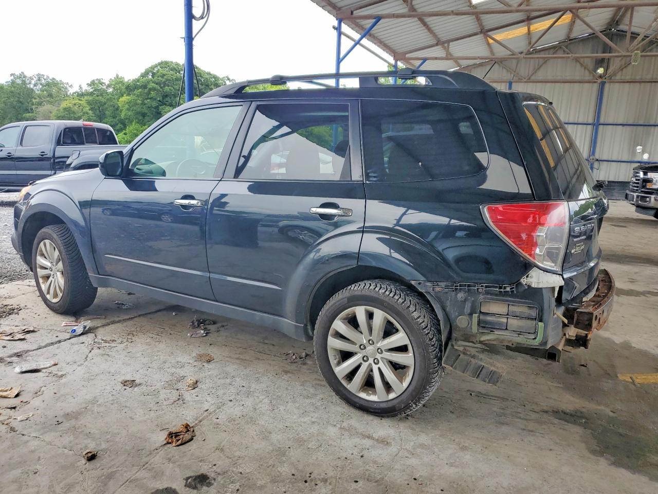 2013 Subaru Forester 2.5x Premium Black vin: JF2SHADC0DH432267