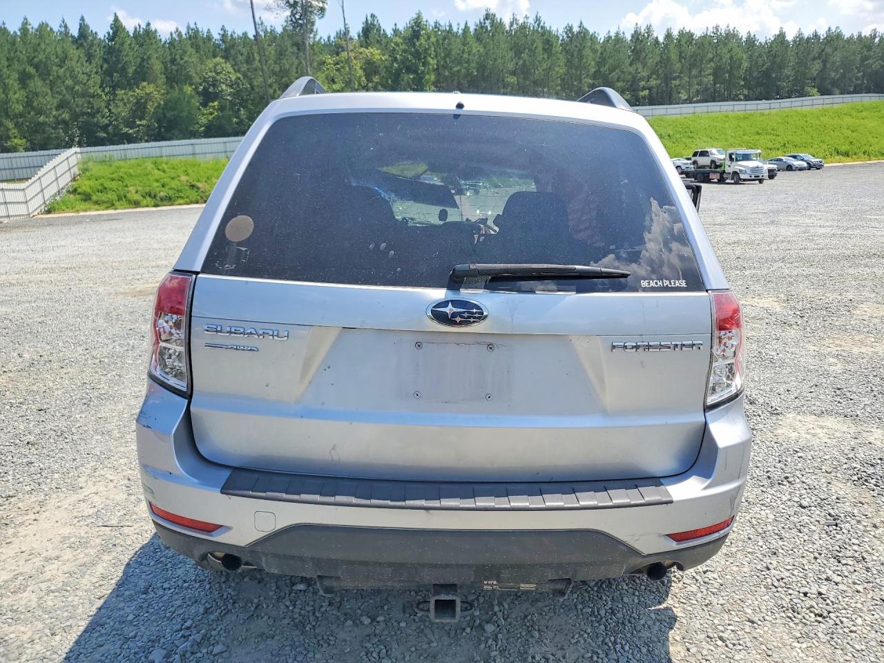 2013 Subaru Forester 2.5x Premium Серебряный vin: JF2SHADC0DH443818