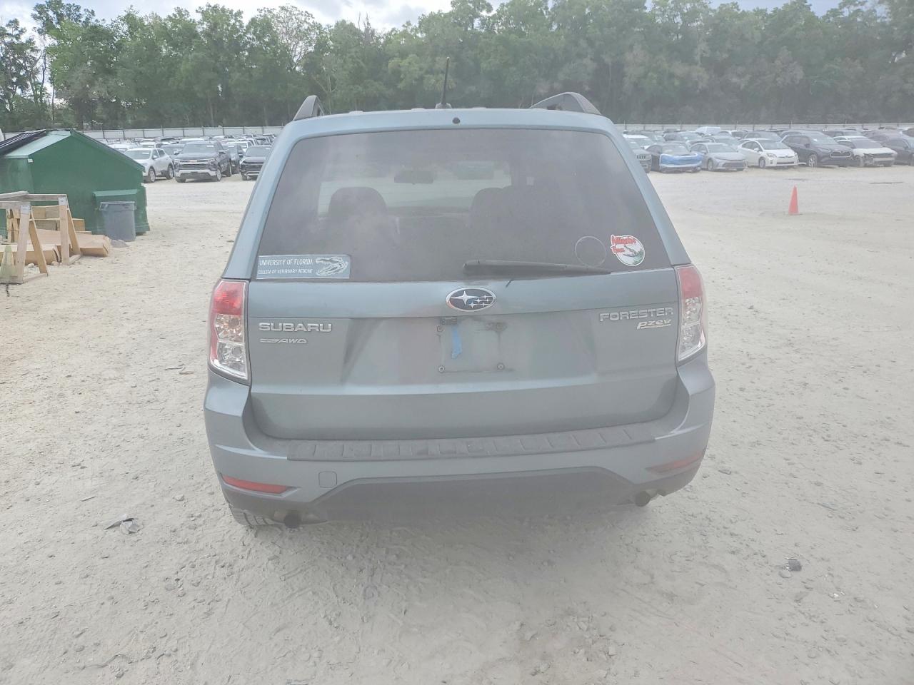 2011 Subaru Forester 2.5x Premium Blue vin: JF2SHADC1BH721493