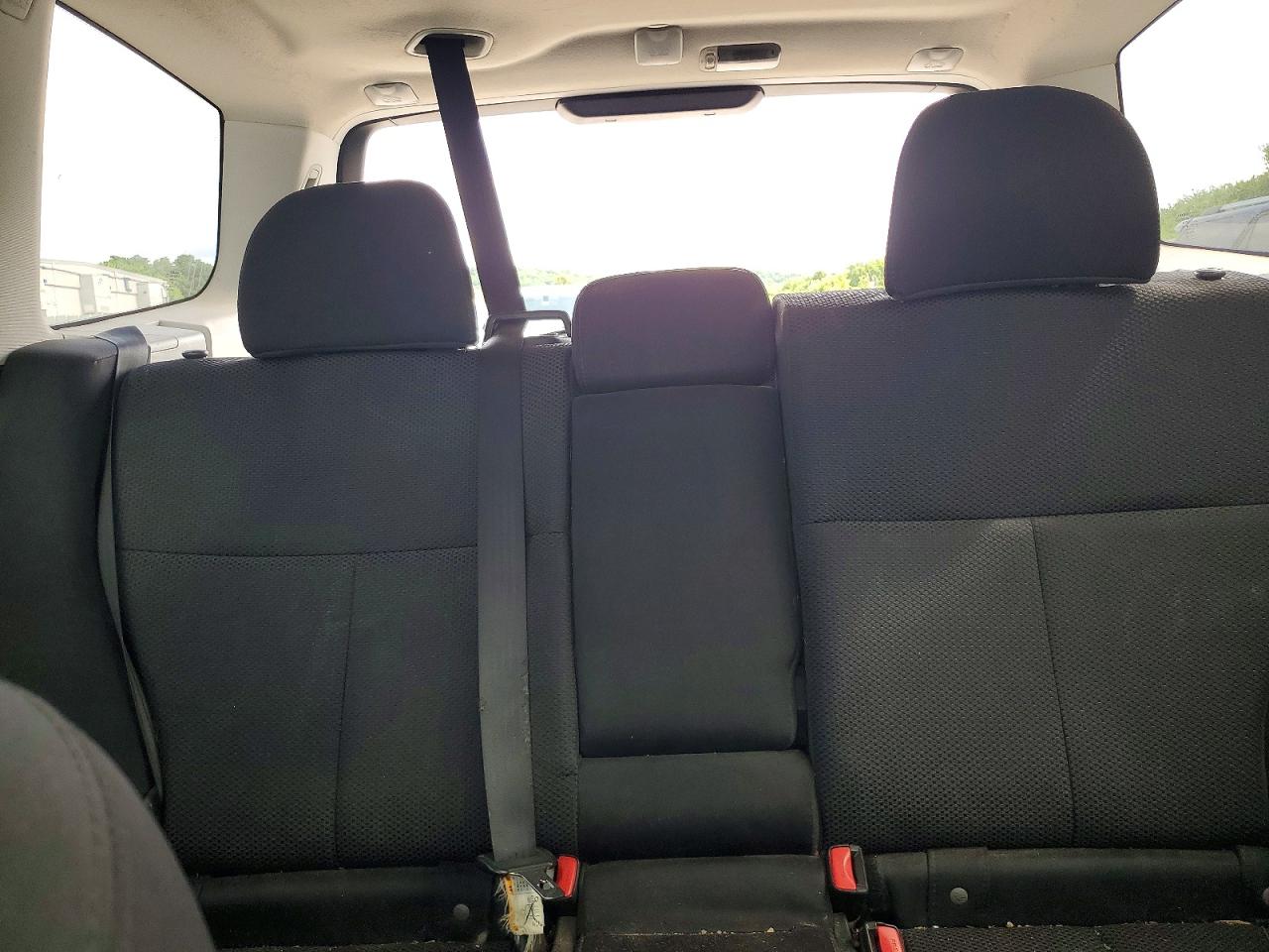 2011 Subaru Forester 2.5x Premium Silver vin: JF2SHADC1BH729089