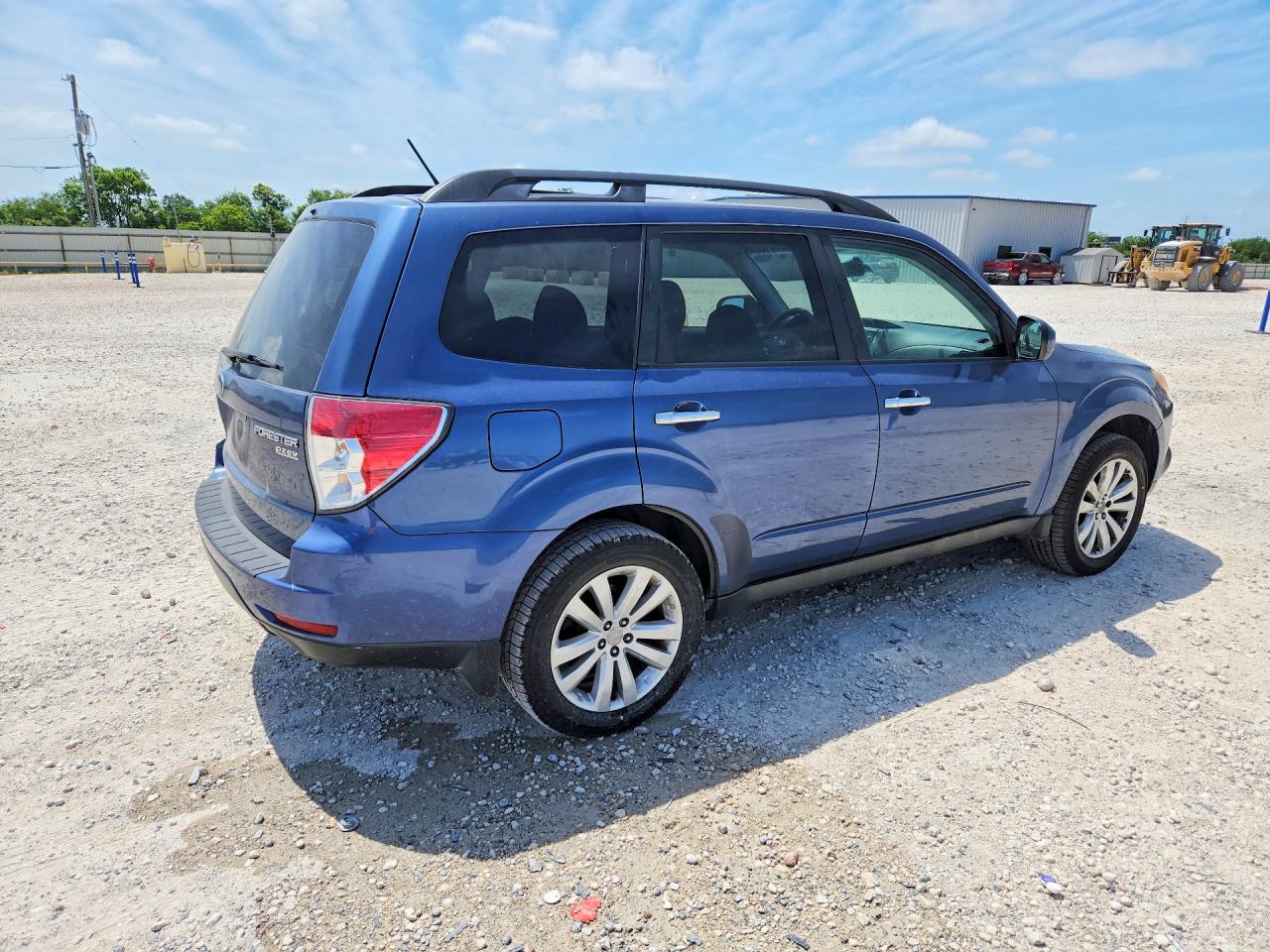 2011 Subaru Forester 2.5x Premium Blue vin: JF2SHADC1BH744451