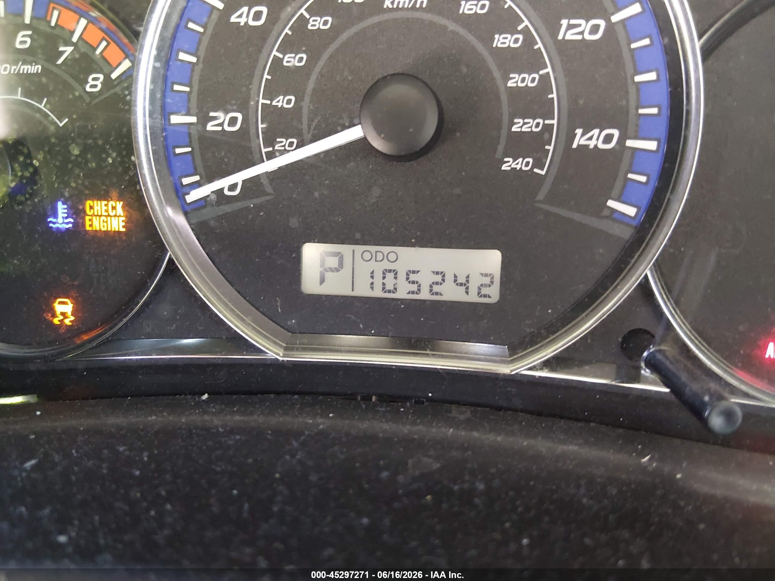 2011 Subaru Forester 2.5x Premium White vin: JF2SHADC1BH747382