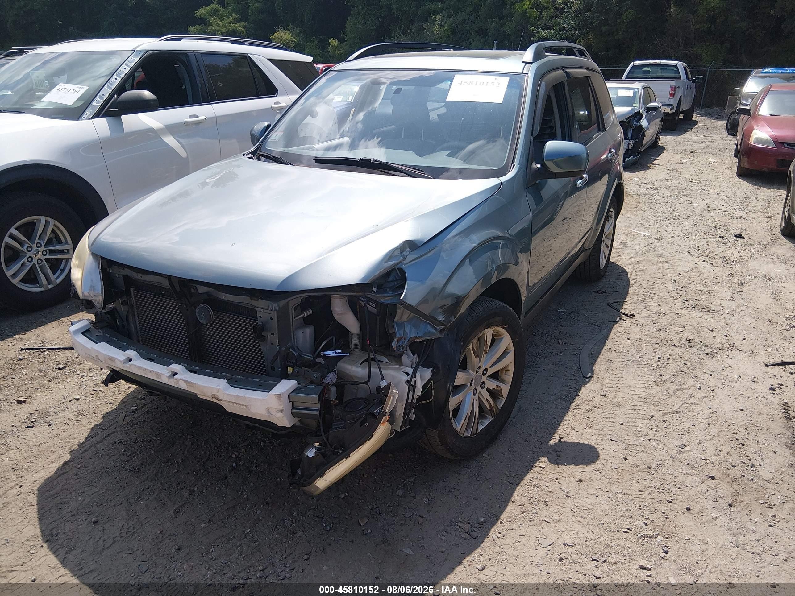 2011 Subaru Forester 2.5x Premium Blue vin: JF2SHADC1BH754428