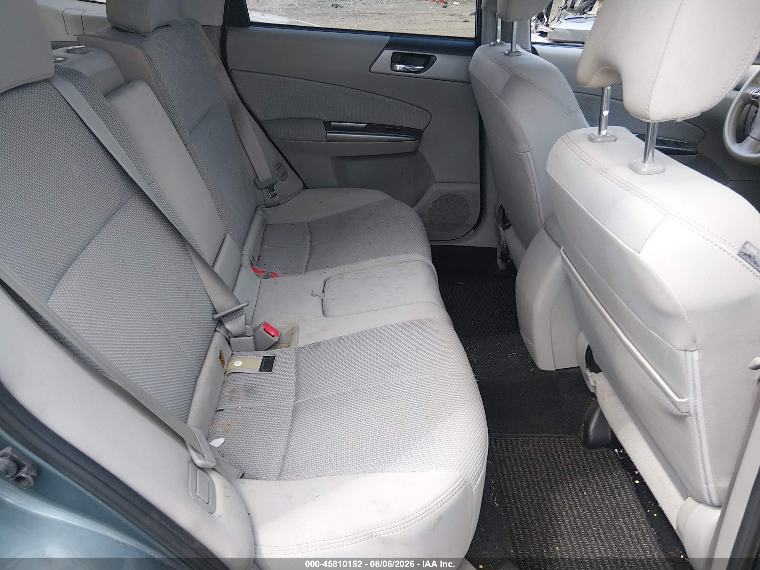 2011 Subaru Forester 2.5x Premium Blue vin: JF2SHADC1BH754428